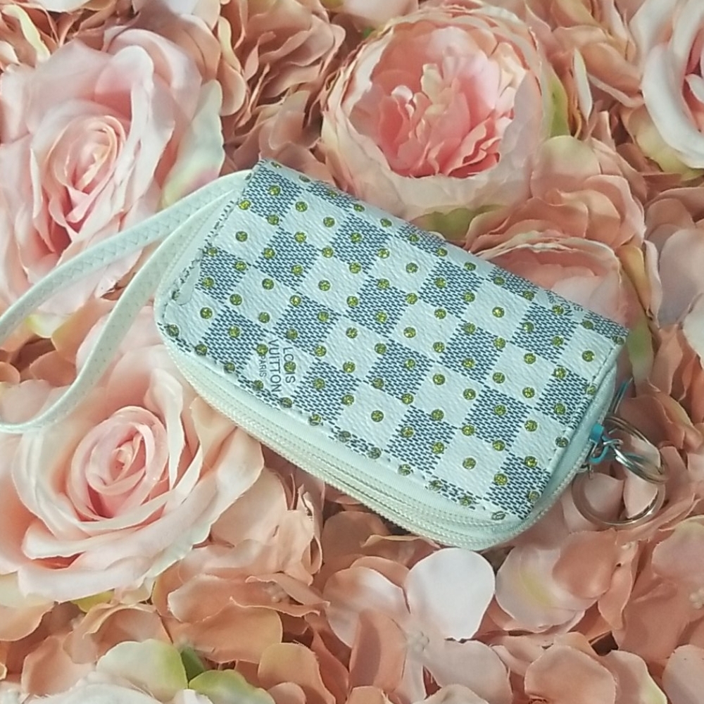 NWOT WRISTLET/WALLET